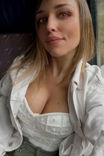 Full leaked Manon le papillon private onlyfans photo