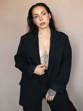 Full leaked Manon nadolny private onlyfans photo