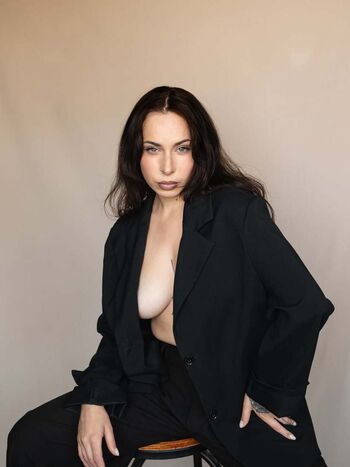 Full leaked Manon nadolny private onlyfans photo