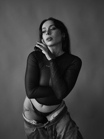 Full leaked Manon nadolny private onlyfans photo