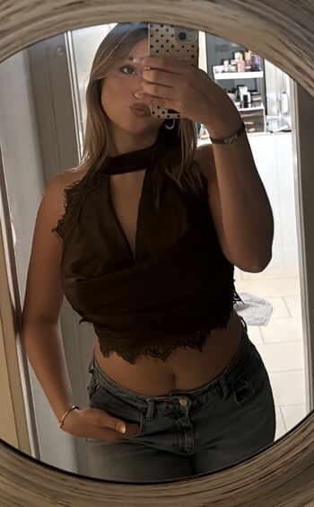 Full leaked Manonjkrr private onlyfans photo