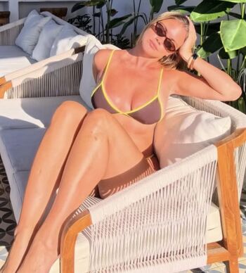 Full leaked Manonjkrr private onlyfans photo