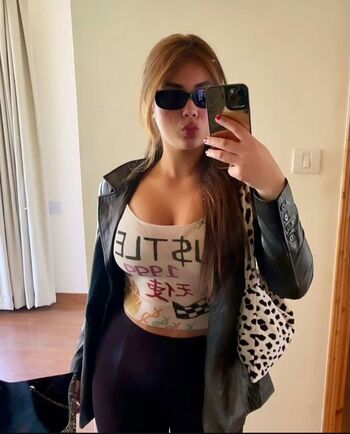 Full leaked Mansi dasila page private onlyfans photo