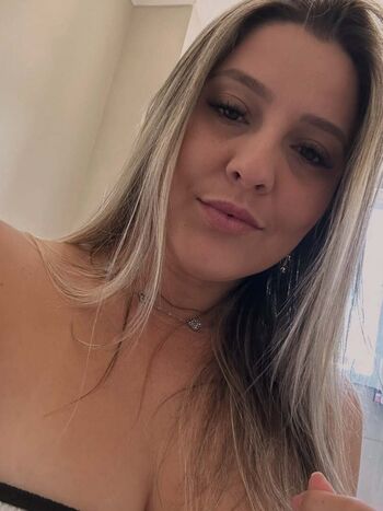 Full leaked Maraisa camilo page private onlyfans photo
