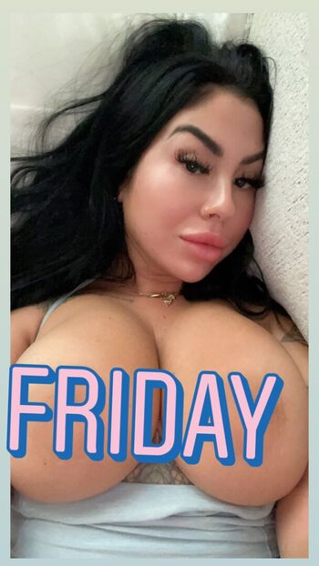 Full leaked Maralcavelli private onlyfans photo