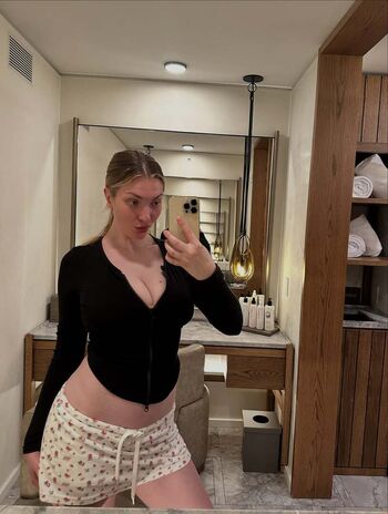 Full leaked Maralin private onlyfans photo