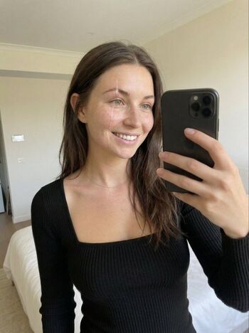 Full leaked Maravalea private onlyfans photo