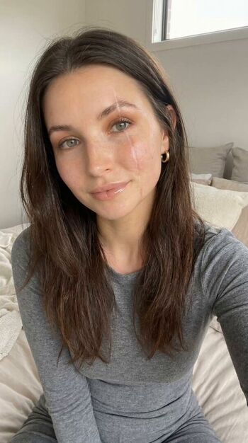 Full leaked Maravalea private onlyfans photo