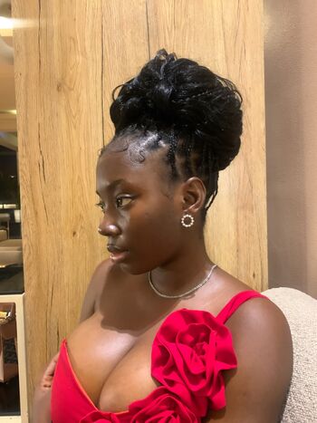 Full leaked Mareiah uramaria private onlyfans photo