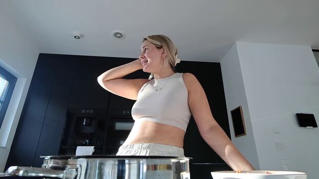 Full leaked Maren wolf private onlyfans photo