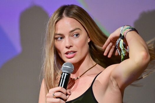 Full leaked Margot robbie  page private onlyfans photo