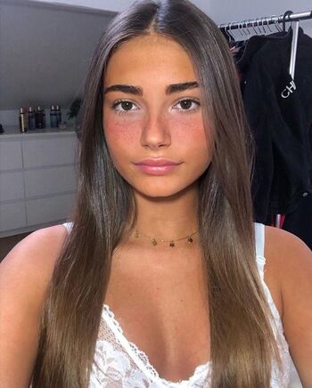 Full leaked Margot sustrac private onlyfans photo