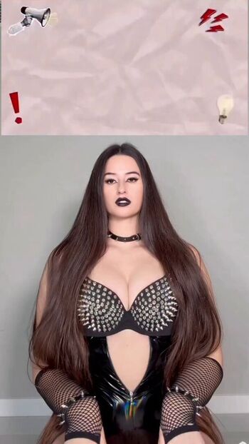 Full leaked Mari etemara private onlyfans photo