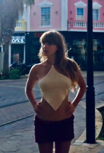 Full leaked Maria hermie page private onlyfans photo
