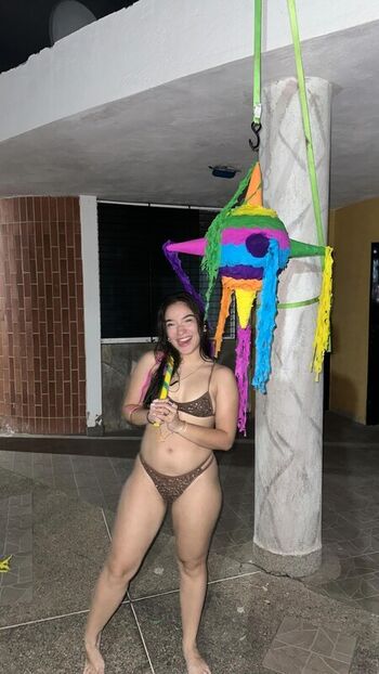 María León