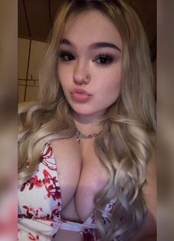 Full leaked Mariahhxlynn private onlyfans photo