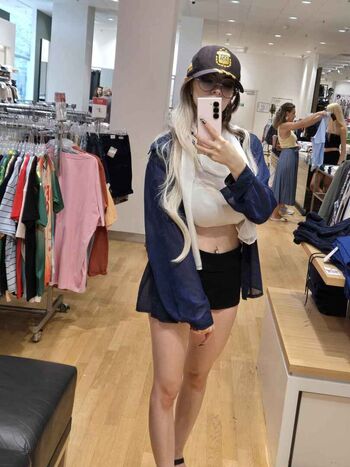 Full leaked Mariana krebs private onlyfans photo