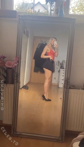 Full leaked Mariedetter private onlyfans photo