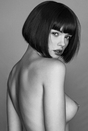 Full leaked Mariegrippon private onlyfans photo