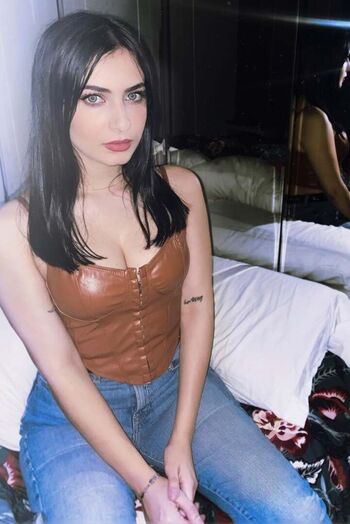 Full leaked Mariemoone private onlyfans photo