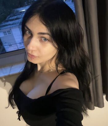 Full leaked Mariemoone private onlyfans photo