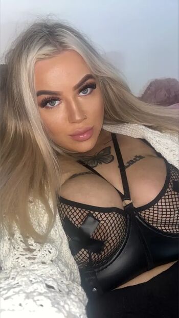 Full leaked Marligrace private onlyfans photo