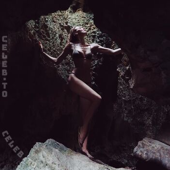 Full leaked Martha hunt page private onlyfans photo