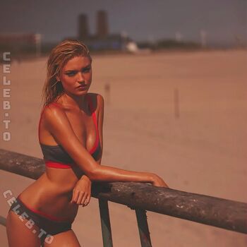Full leaked Martha hunt private onlyfans photo