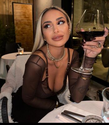 Full leaked Martina bandi page private onlyfans photo