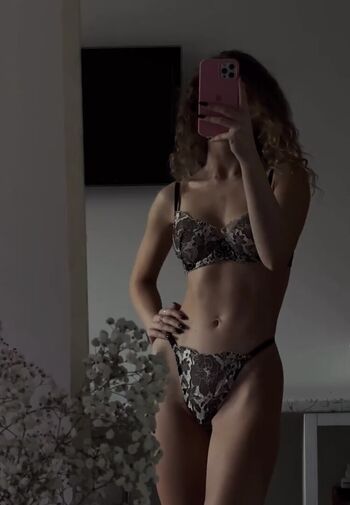 Full leaked Mary lvk page private onlyfans photo
