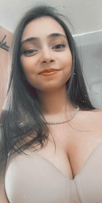 Full leaked Maryam ahmed private onlyfans photo