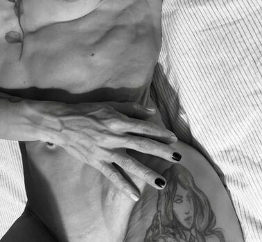Full leaked Mature women page private onlyfans photo