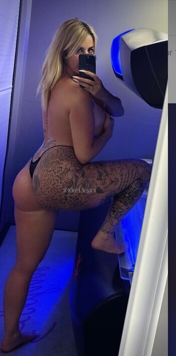 Full leaked Mature women page private onlyfans photo