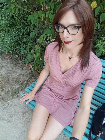 Full leaked Maudweyl private onlyfans photo