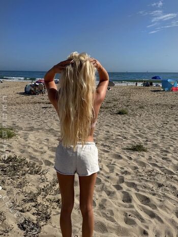 Mavie Noelle