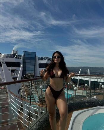 Full leaked Maviehulse private onlyfans photo