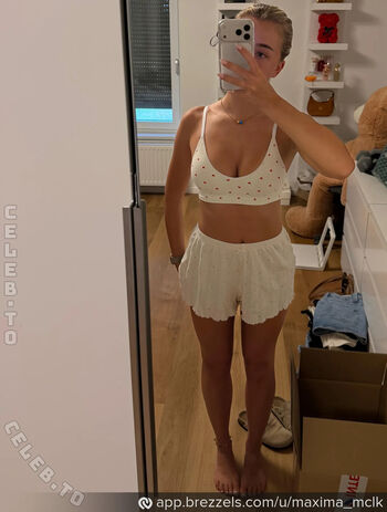 Full leaked Maxima mclk page private onlyfans photo