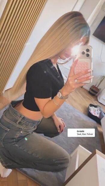 Full leaked Maya alessia private onlyfans photo