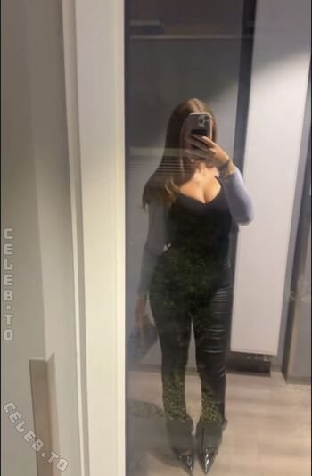 Full leaked Mayaa zr private onlyfans photo