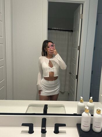 Full leaked Maybexmars private onlyfans photo