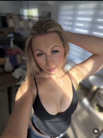 Full leaked Mayghane choquette page private onlyfans photo
