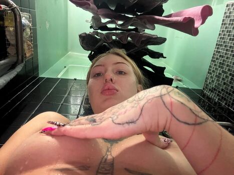 Full leaked Mayobinks private onlyfans photo