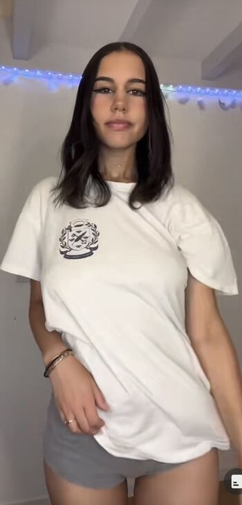 Full leaked Mayradiblasi private onlyfans photo