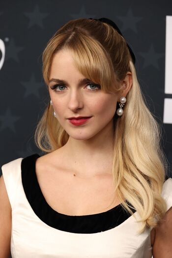 Full leaked Mckenna grace  page private onlyfans photo