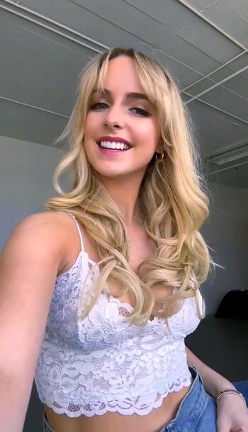 Full leaked Mckenna grace  page private onlyfans photo