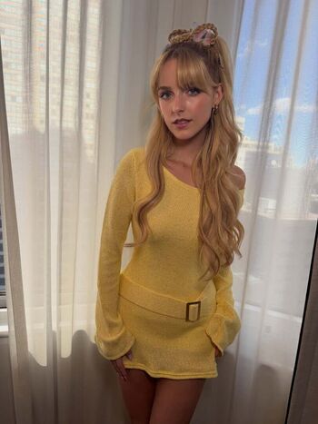 Full leaked Mckenna grace page private onlyfans photo