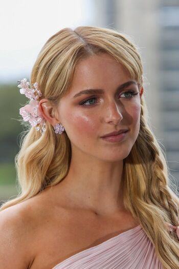 Full leaked Mckenna grace page private onlyfans photo