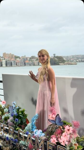 Full leaked Mckenna grace  page private onlyfans photo