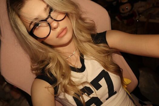 Full leaked Mckennabull page private onlyfans photo