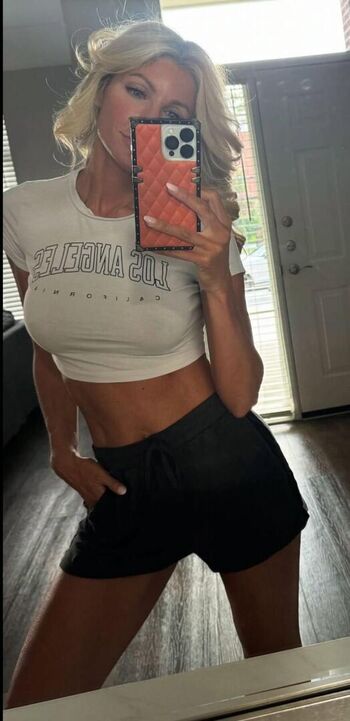 Full leaked Mckinzie roth private onlyfans photo